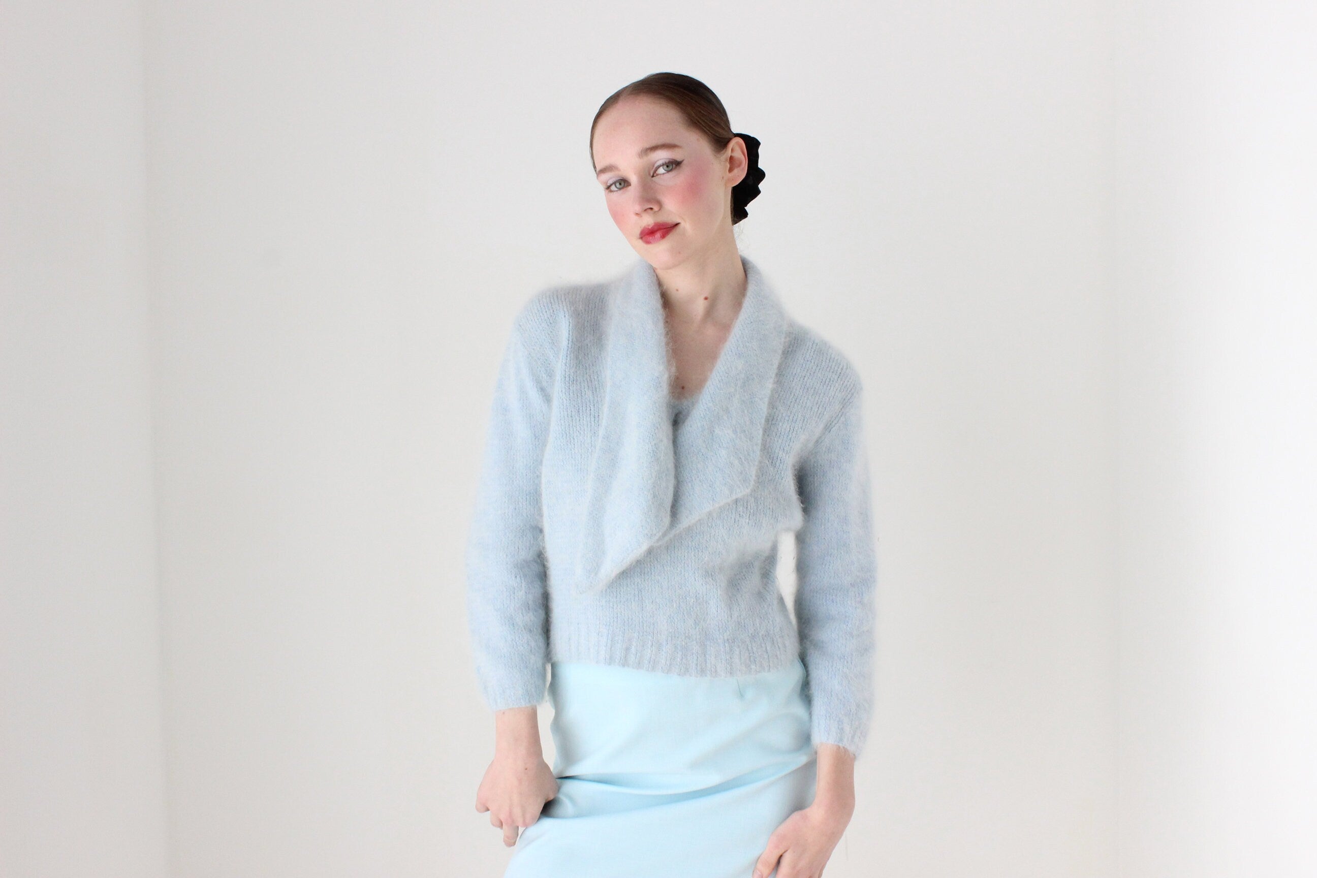 BALLETCORE Divine 80s Soft Angora Cropped Sweater