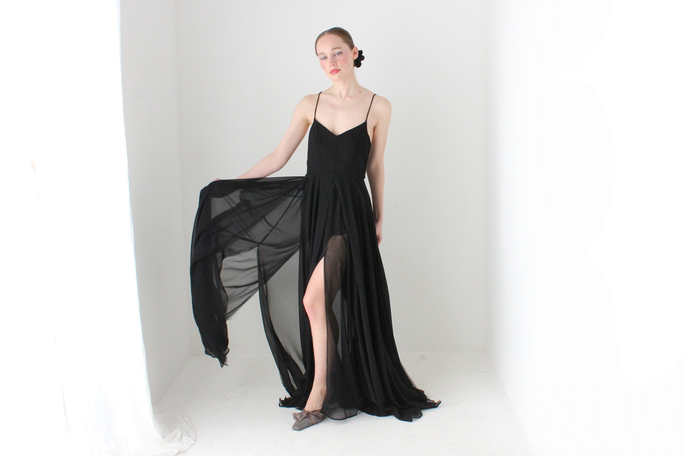 BALLETCORE Y2K Designer 'Religion' Dramatic Layered Crepe Chiffon Formal Gown