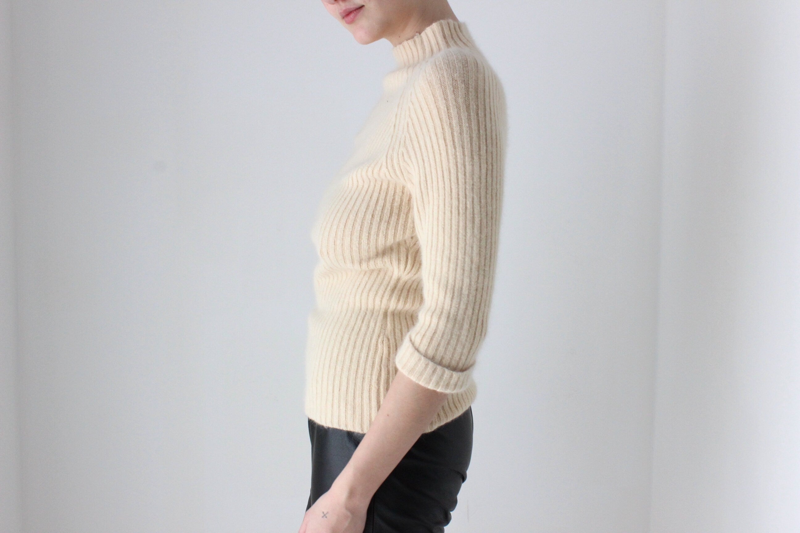 BALLETCORE 90s Angora & Wool Blend Soft Knit Fitted Sweater