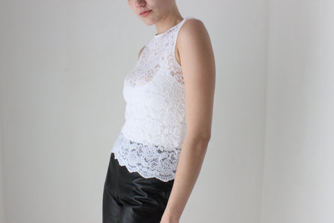 BALLETCORE 90s Sleeveless White Lace Fitted Tank