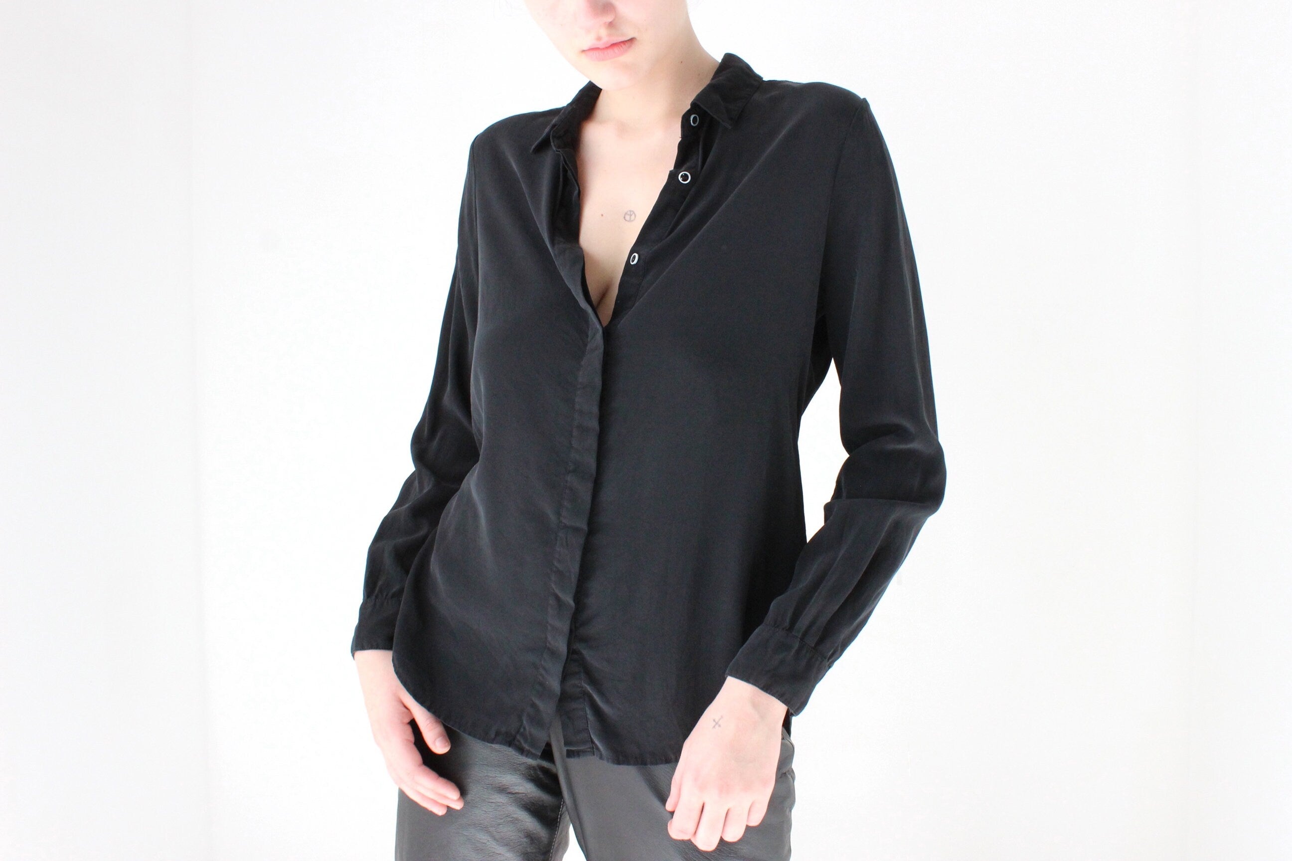 Nique Pure Silk Fitted Button Up Shirt