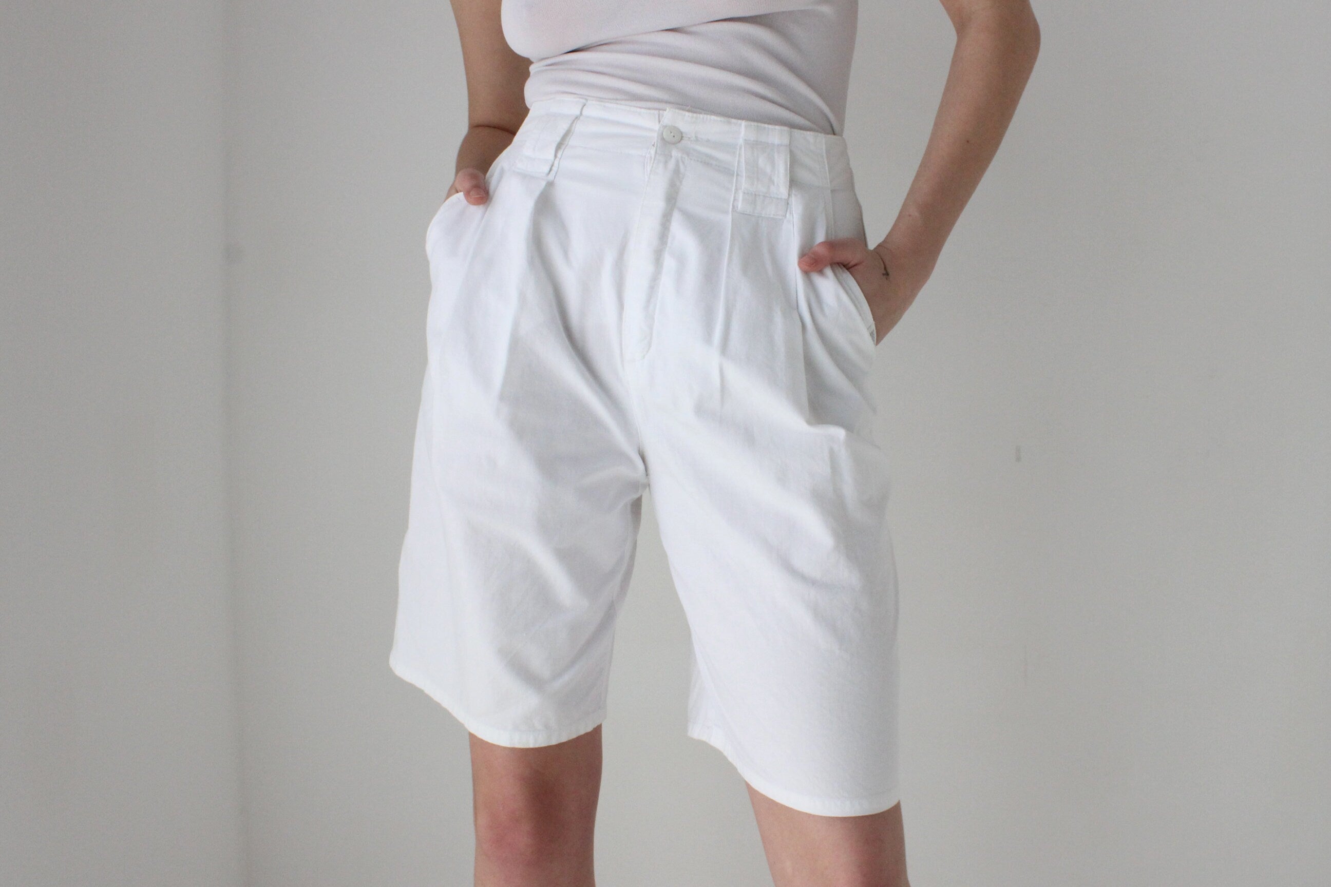 90s Esprit White Cotton Longer Length "Mom" Shorts