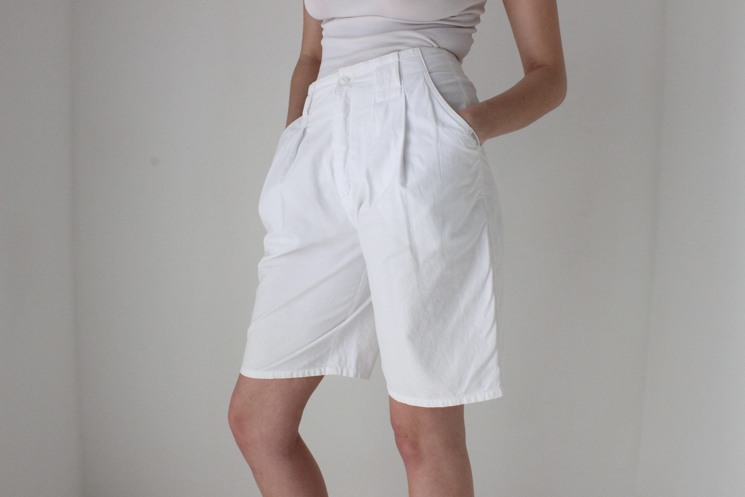 90s Esprit White Cotton Longer Length "Mom" Shorts