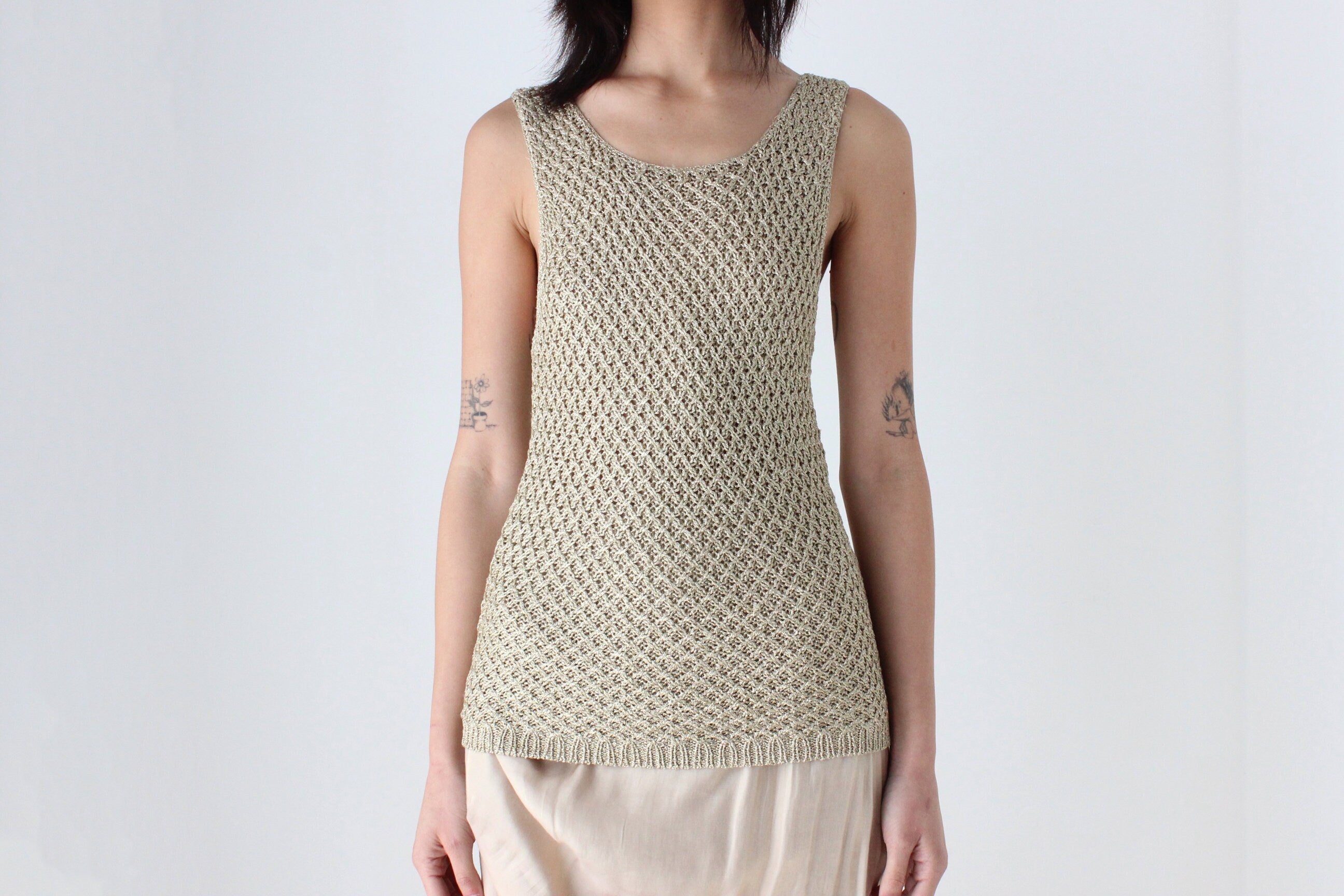 2000s Gold Knit Sleeveless Crochet Tank