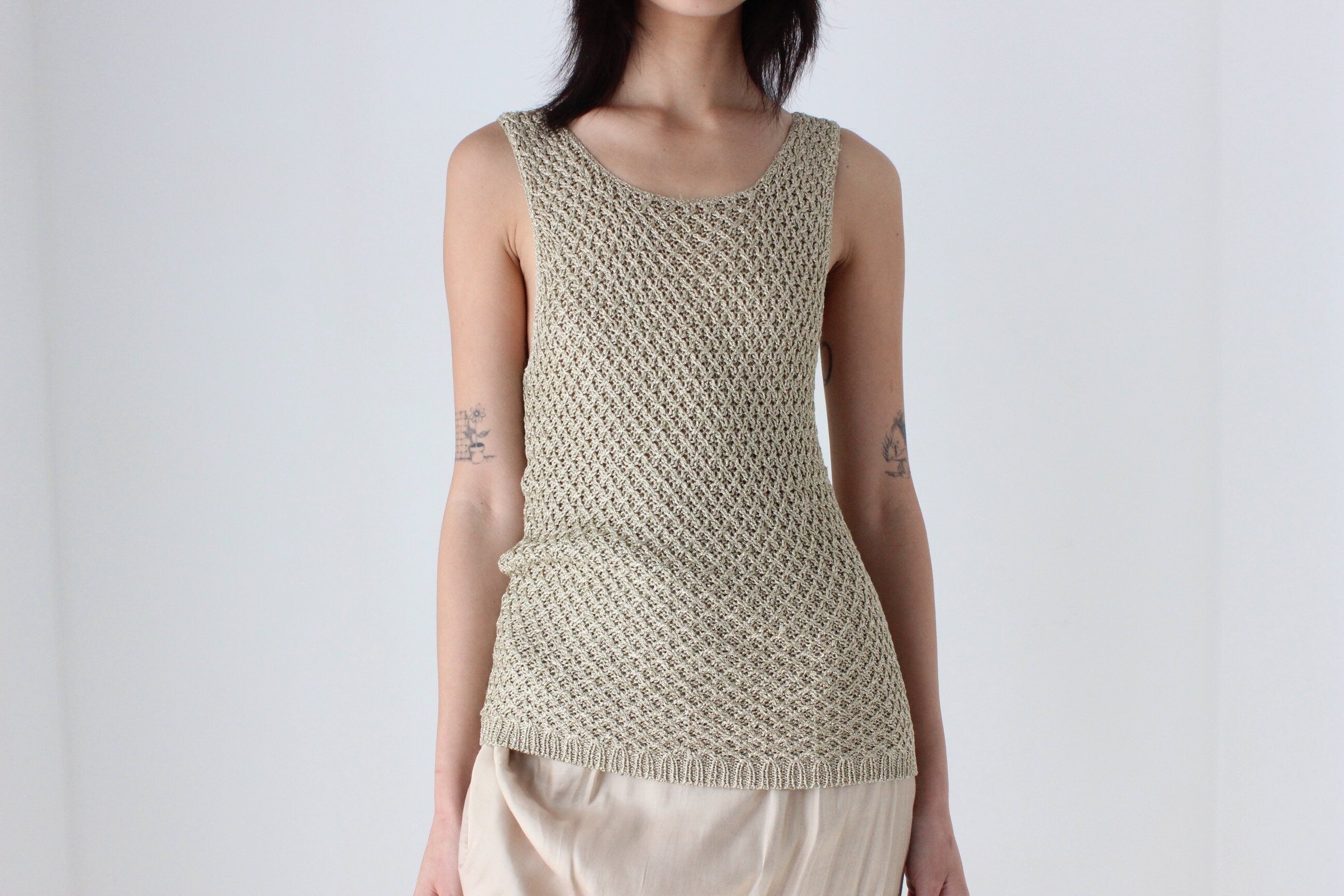 2000s Gold Knit Sleeveless Crochet Tank