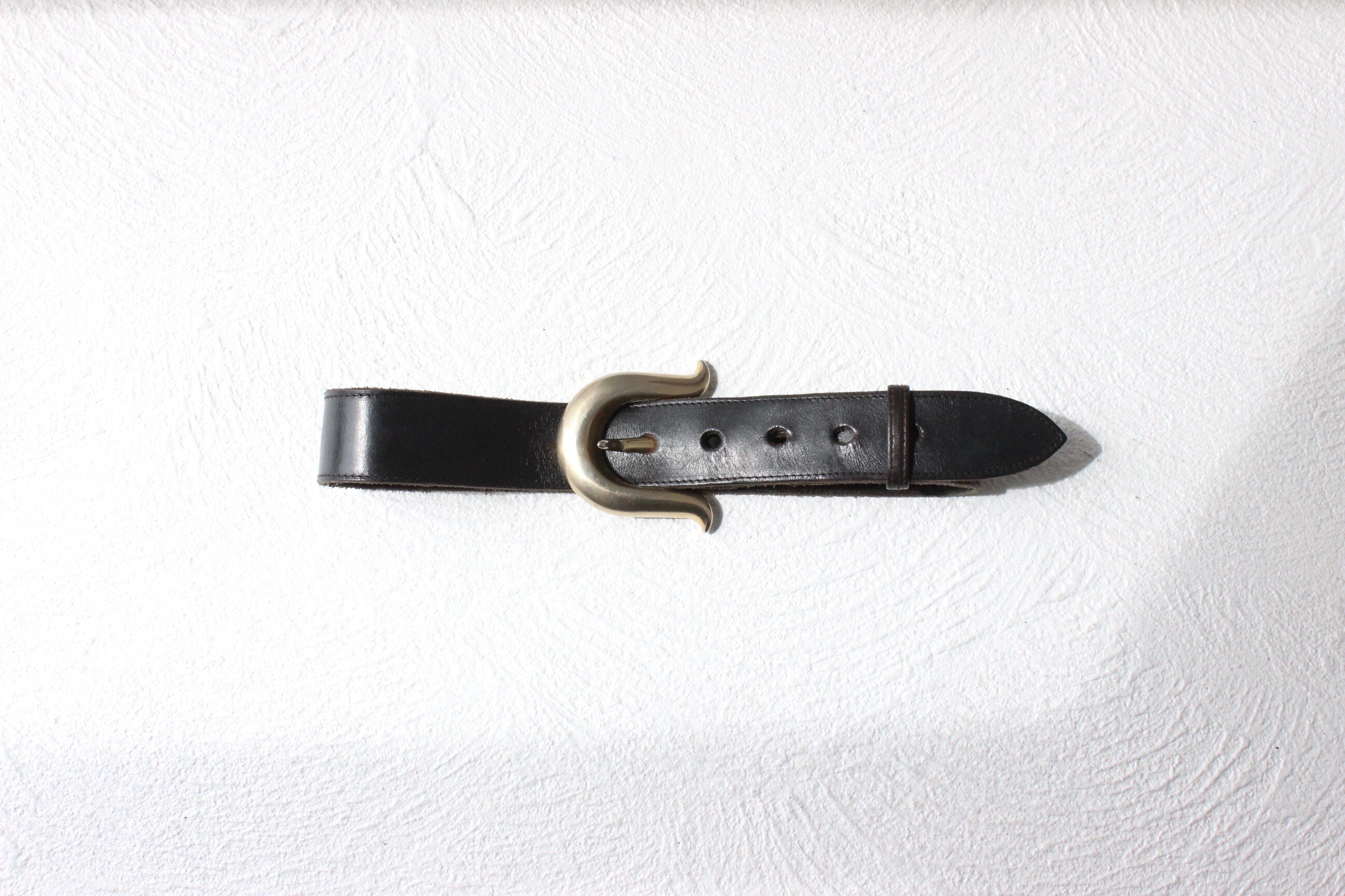 Vintage 80s McM Italy Black Leather Ornate Gold Curl Buckle Belt