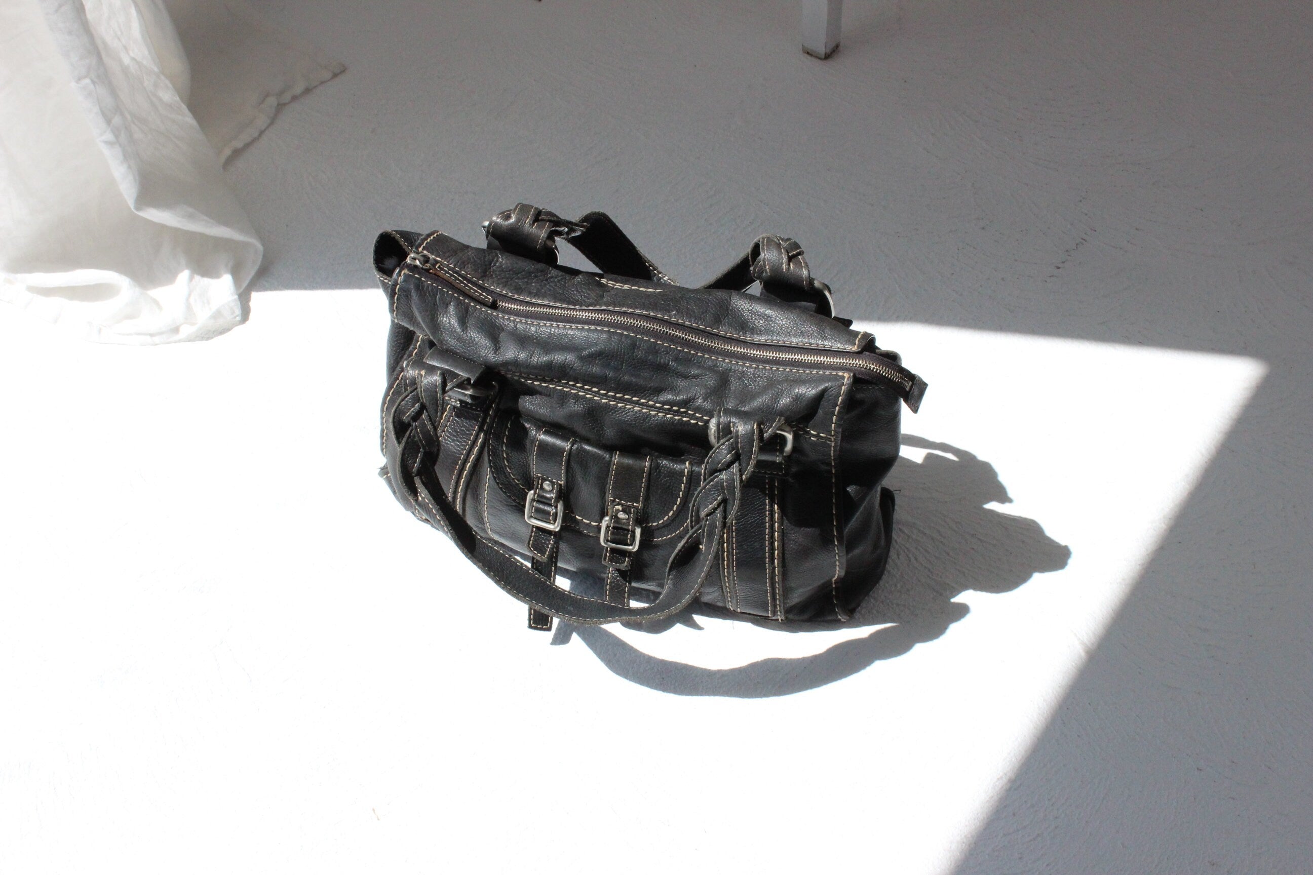 Y2K FOSSIL Black Leather Carry All Handbag