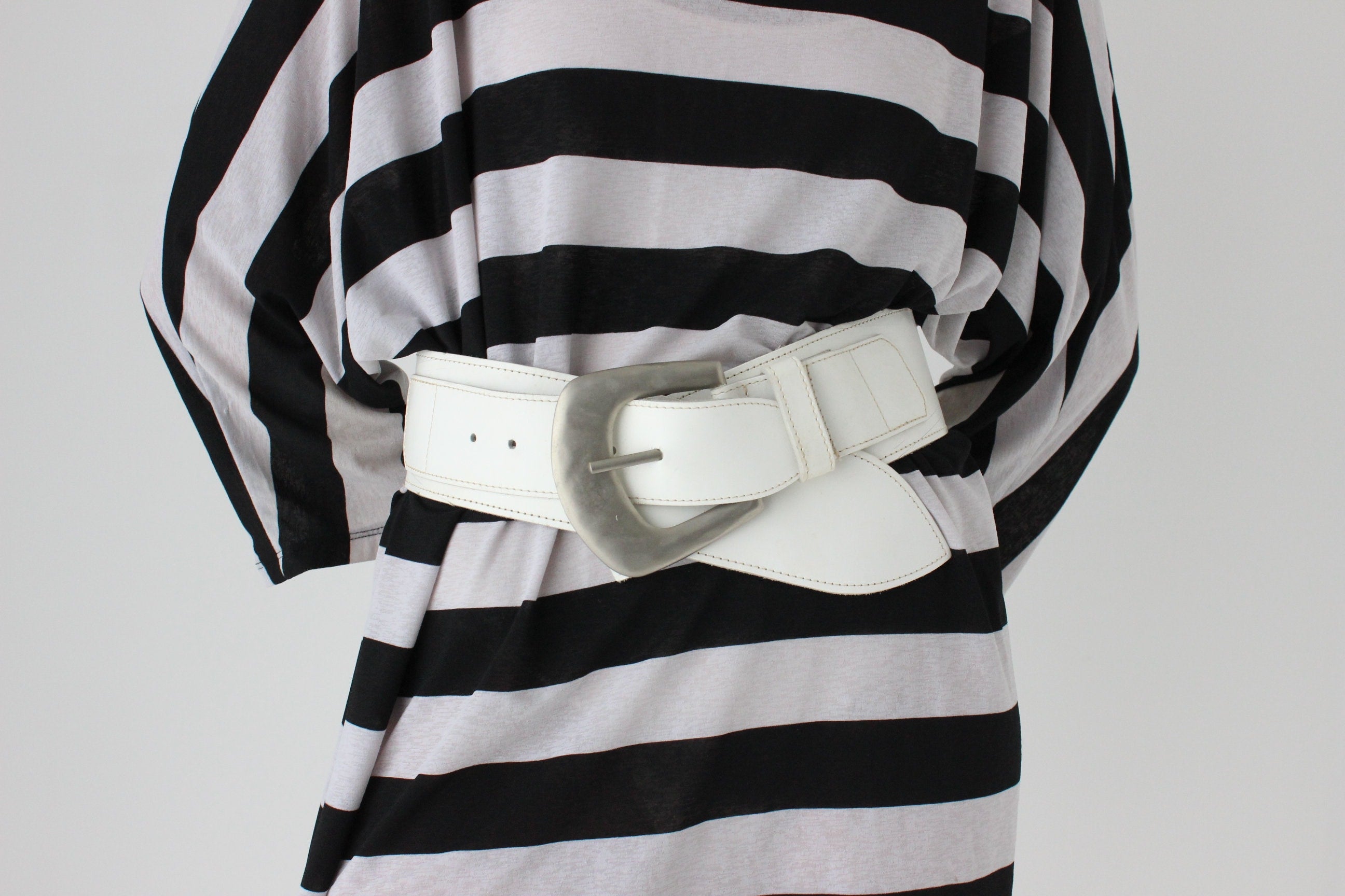 80s White Leather Belt w/ Oversized Silver Buckle