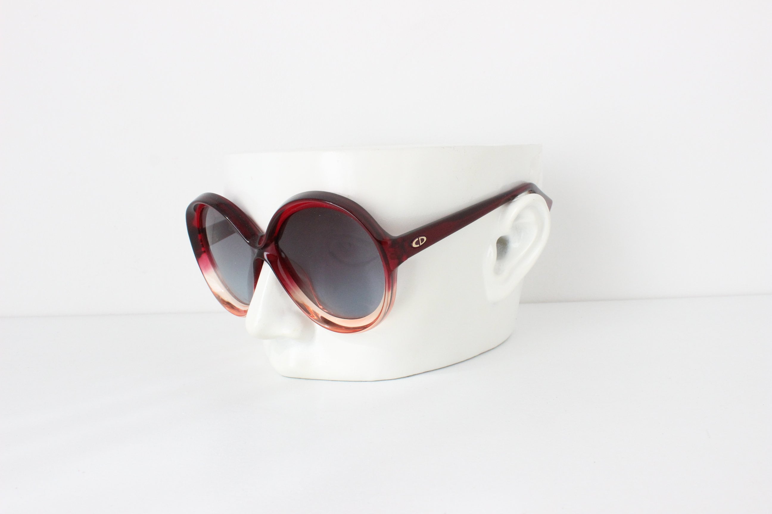 CHRISTIAN DIOR Luxe Oversized Vintage Sunglasses