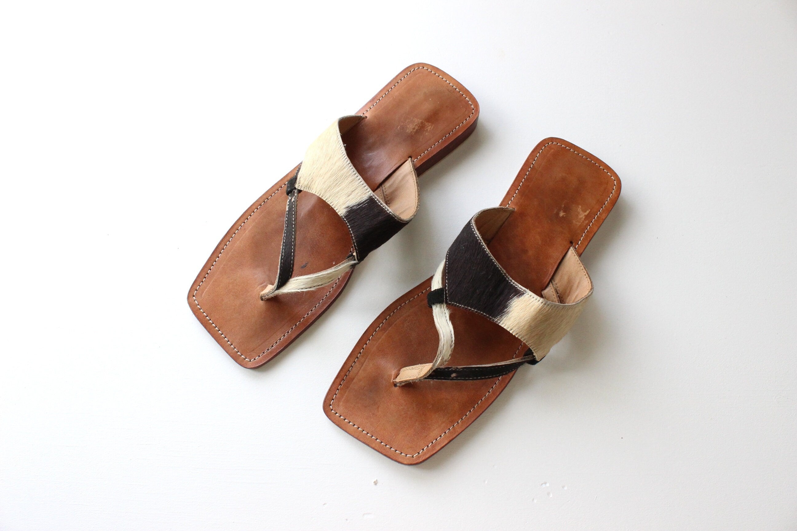 90s Cow Hide Leather Square Toe Sandals ~ Euro 39