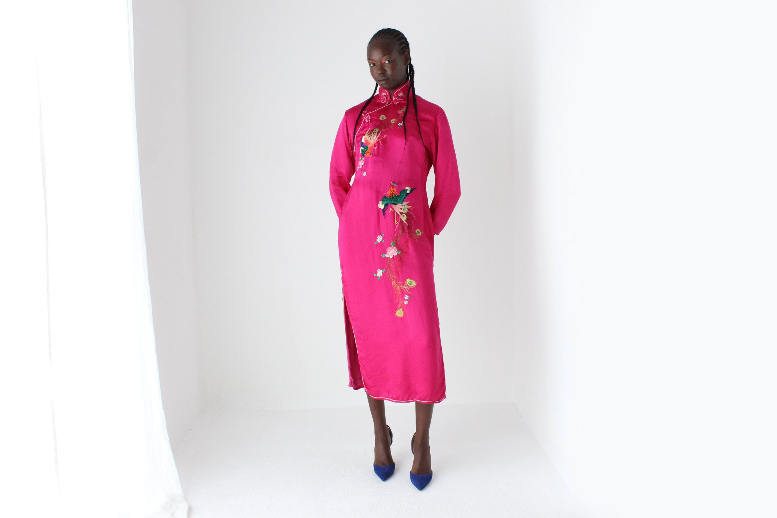 80s PURE SILK Intricately Embroidered Cheongsam Collar Dress