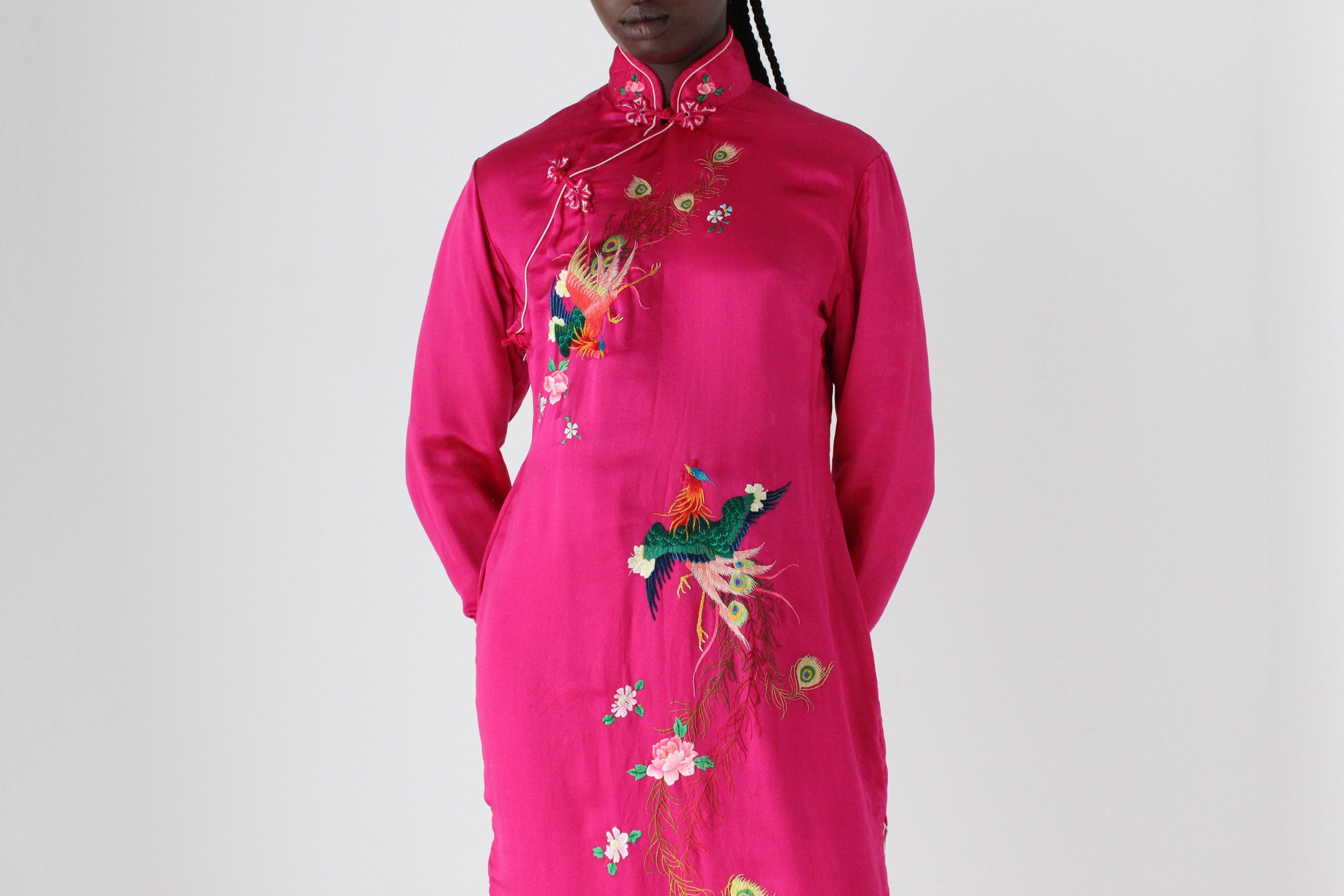 80s PURE SILK Intricately Embroidered Cheongsam Collar Dress