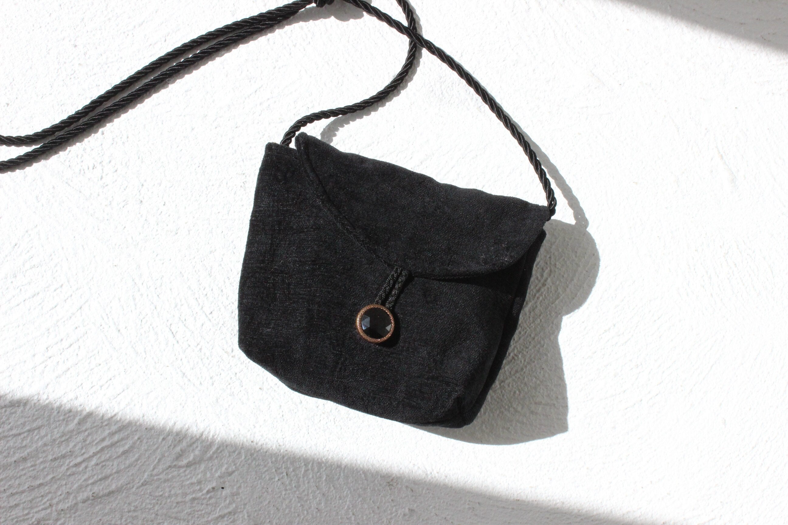 90s Soft Textured Minimal Small Cross Body Handbag