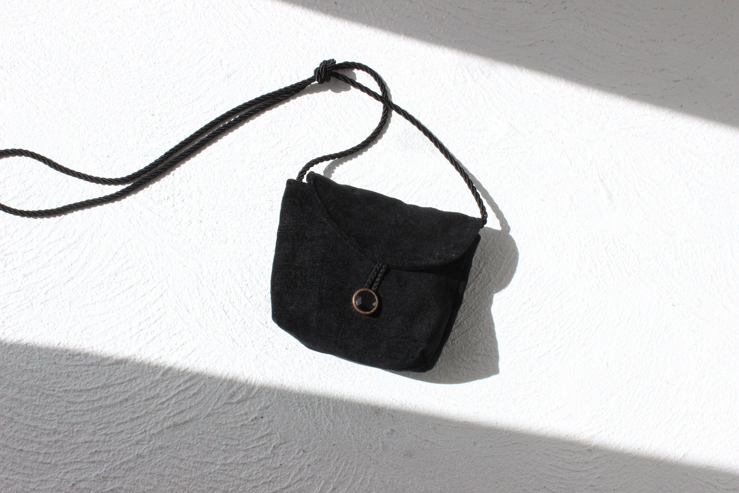 90s Soft Textured Minimal Small Cross Body Handbag