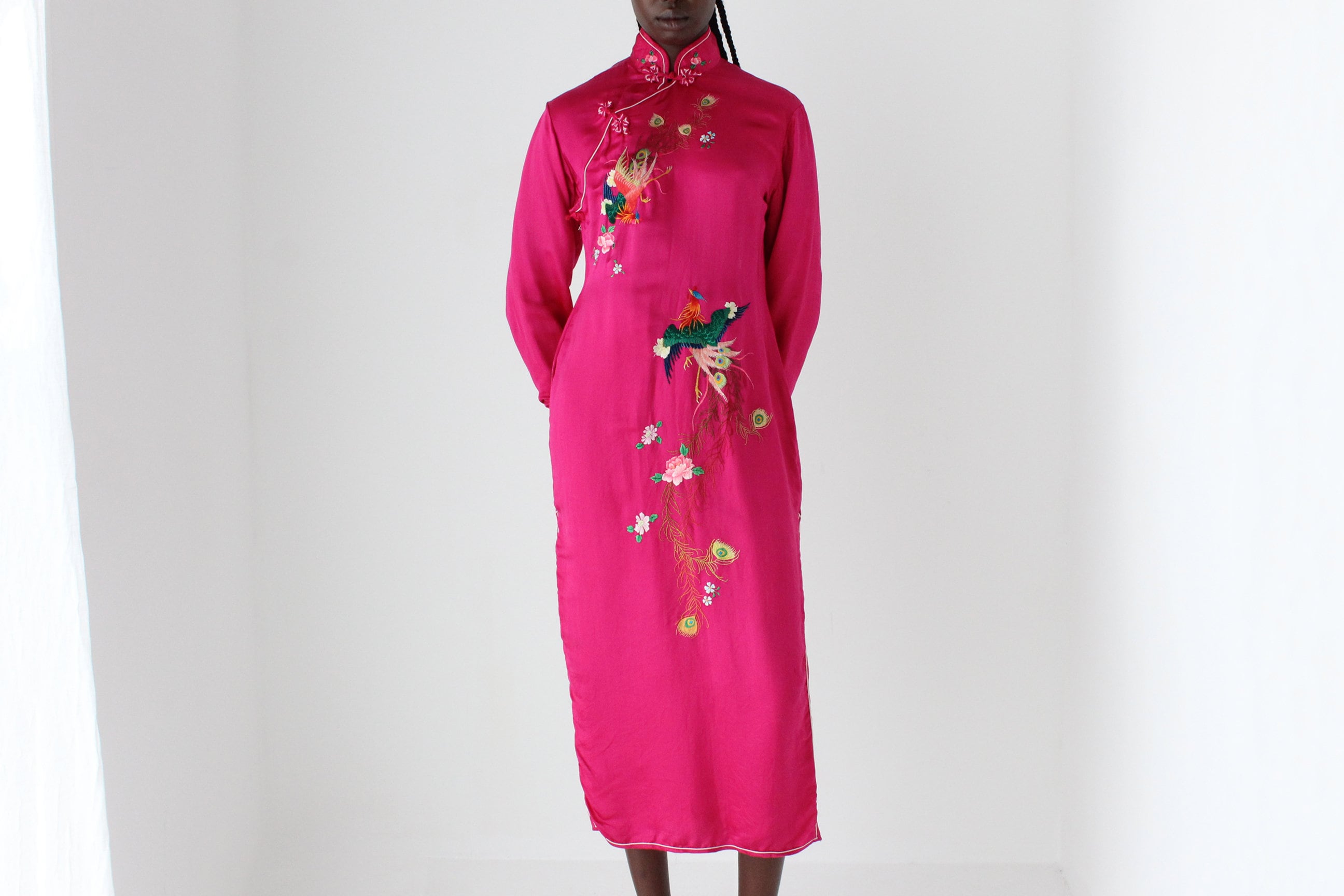 80s PURE SILK Intricately Embroidered Cheongsam Collar Dress