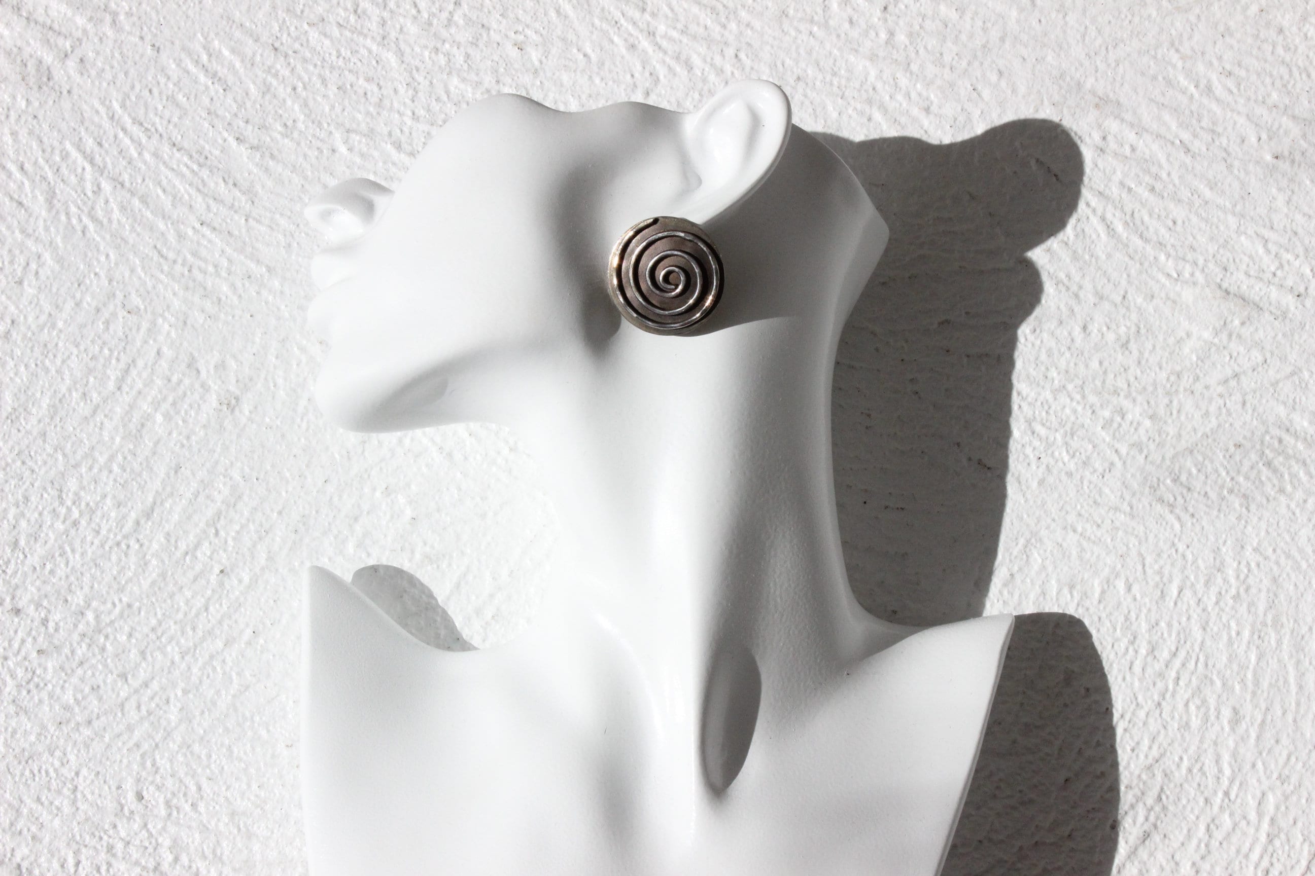 80s Silver Metal Abstract Swirly Clip On Earrings