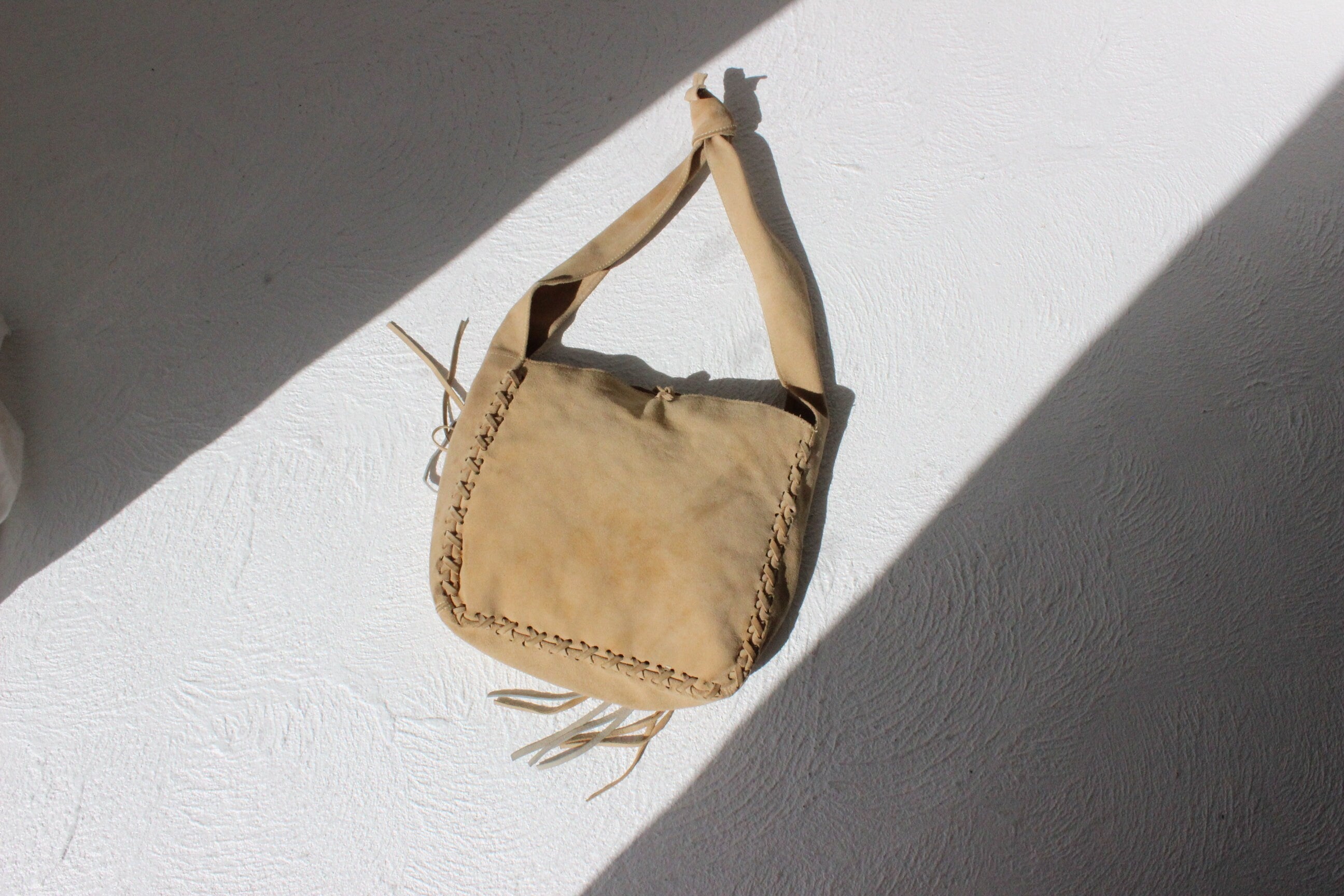 90s Suede Textured 3D Flower & Fringe Handbag