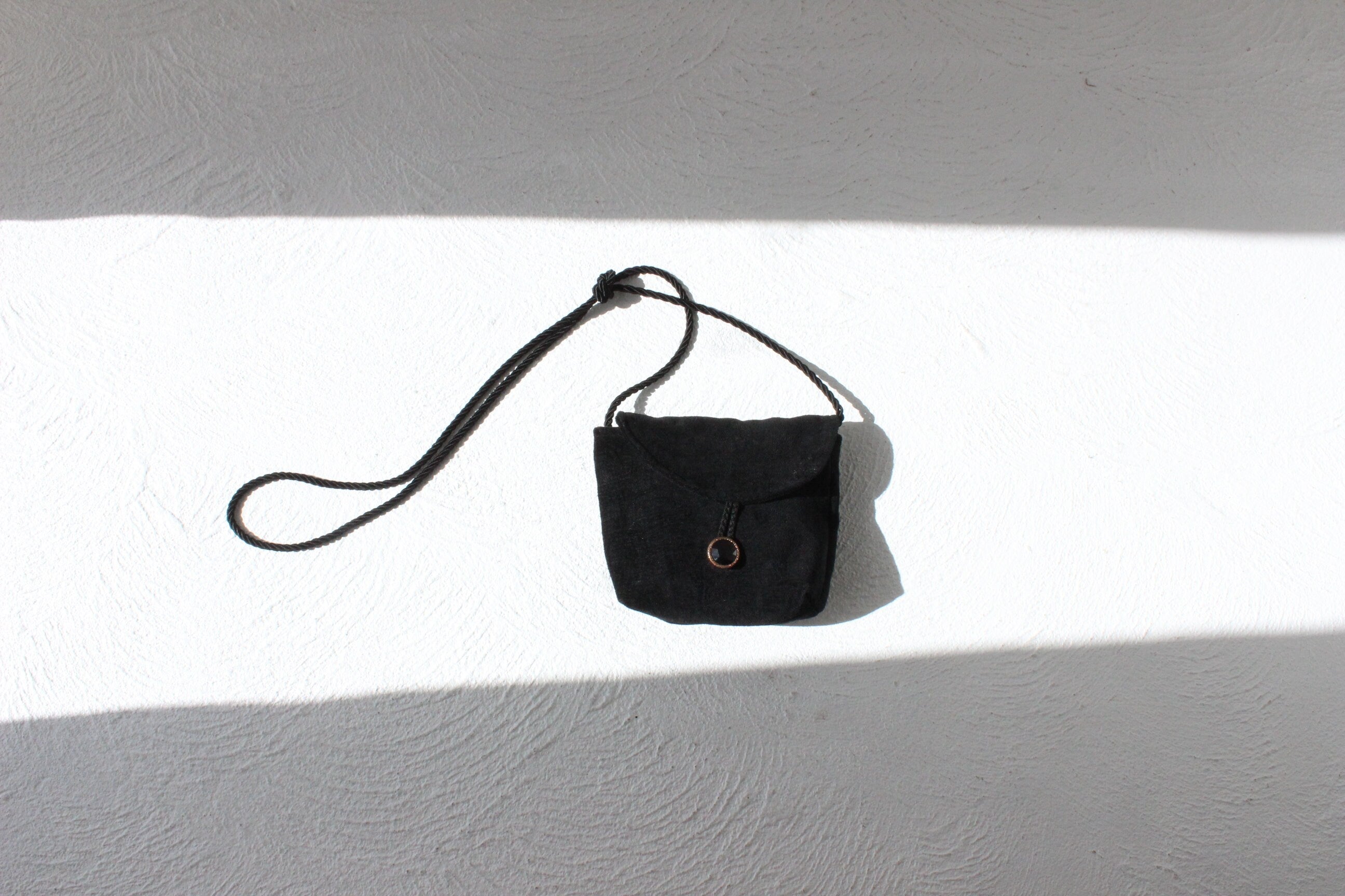 90s Soft Textured Minimal Small Cross Body Handbag