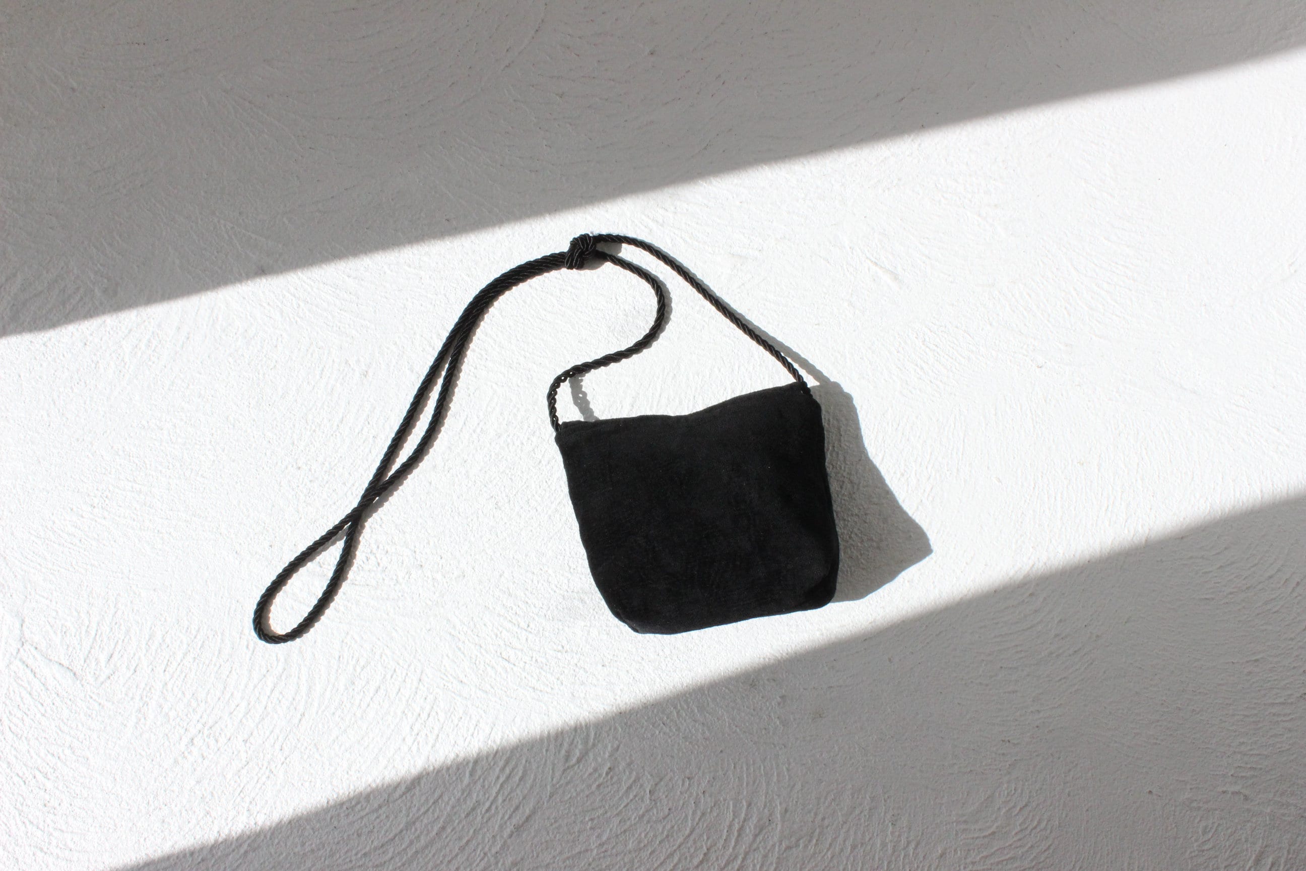 90s Soft Textured Minimal Small Cross Body Handbag